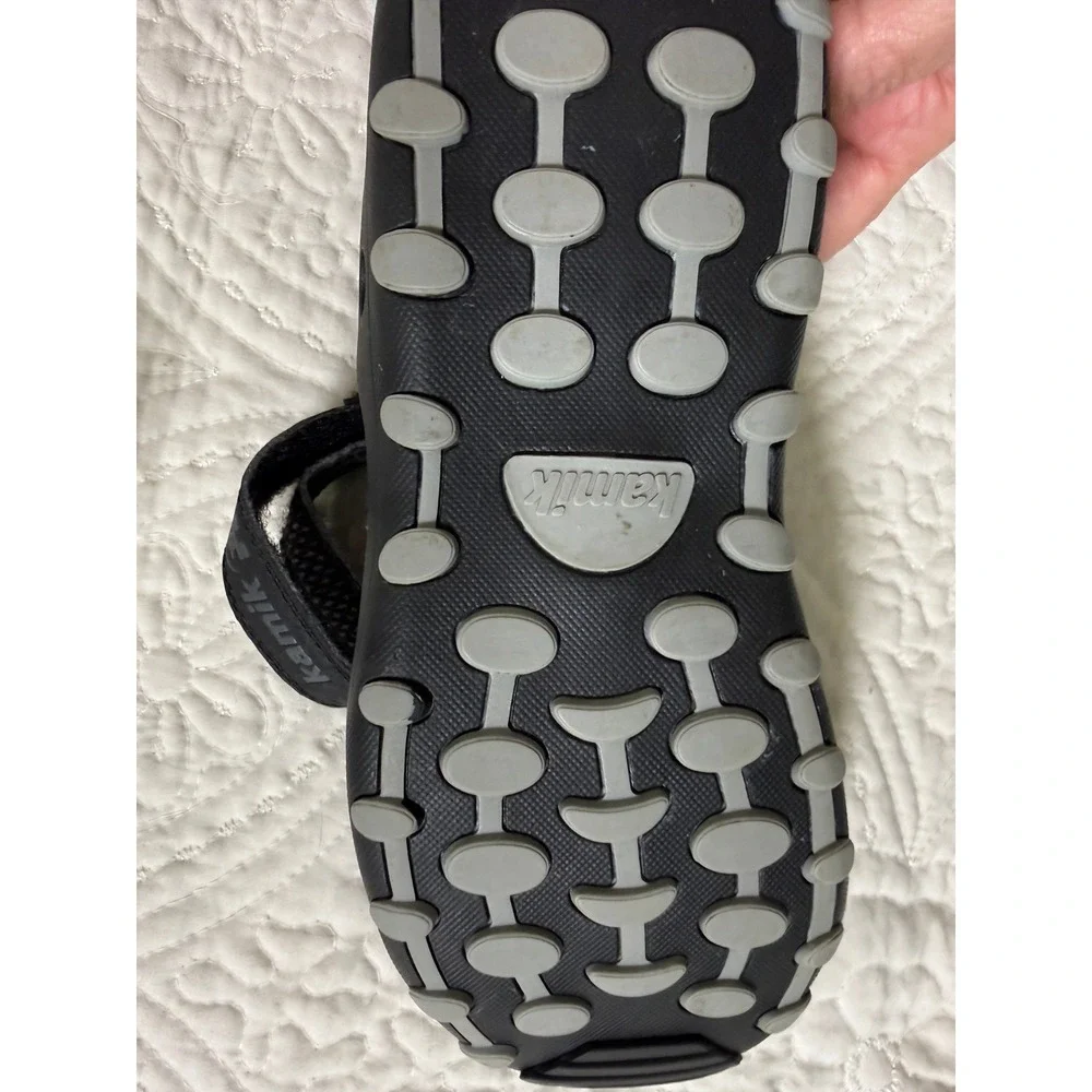 Kamik Crab Sandals Boys SZ 5 Black Closed Toe Waterproof Sport JHK4594 Gorpcore